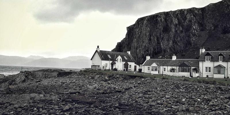 蓝纹奶酪恐惧症克服指南：从品尝技巧到烹饪应用，解锁洛克福与戈贡佐拉的独特魅力